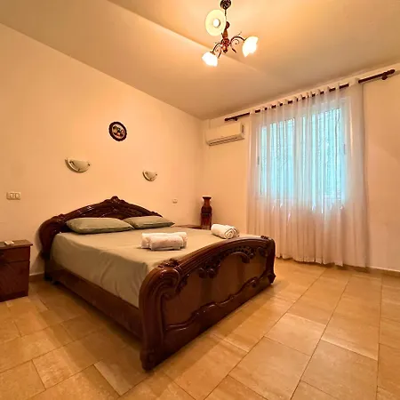 Apartment Azalea Durrës